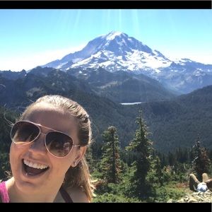 Meet your Posher, Amanda